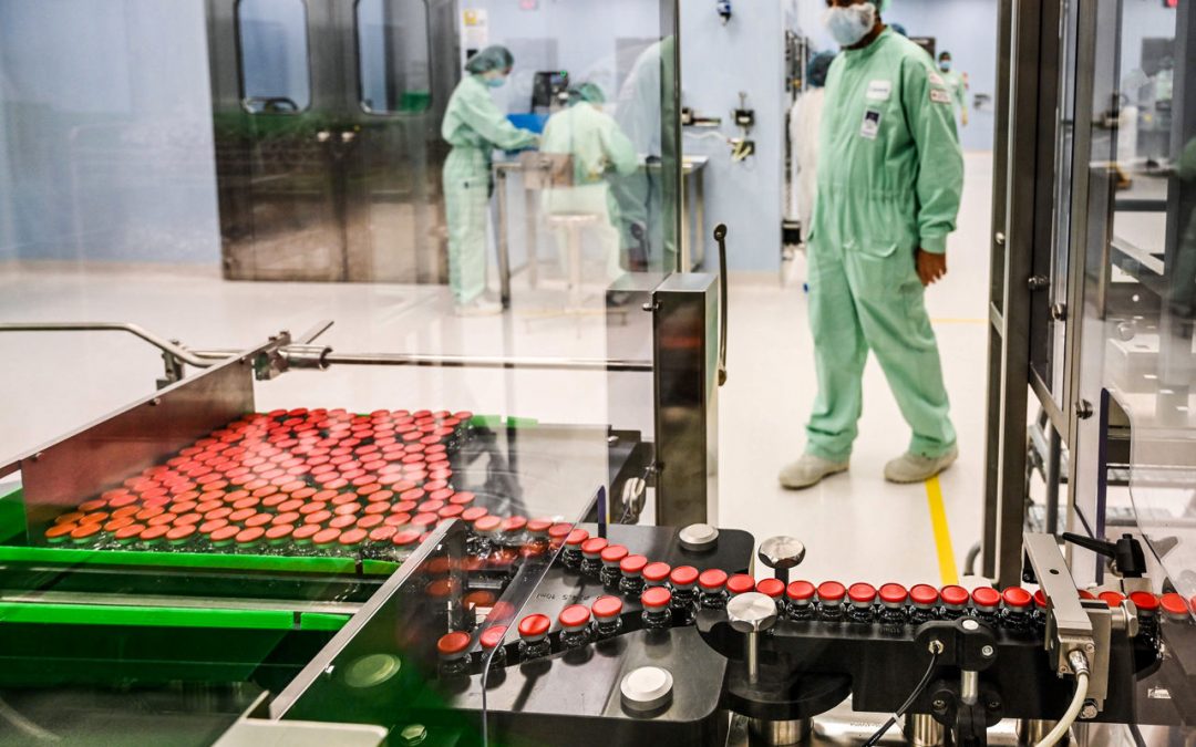 After dosing mix-up, latest COVID-19 vaccine success comes with big question mark | Science | AAAS